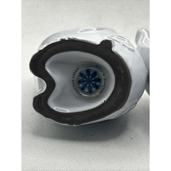 Brand New Without Box Ceramic Jonathan Adler Elephant Salt & Pepper Shakers Art - Picture 8 of 8